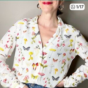 Equipment silk mushroom Adalyn Silk Shirt Bright White Bug Mushroom Size Small